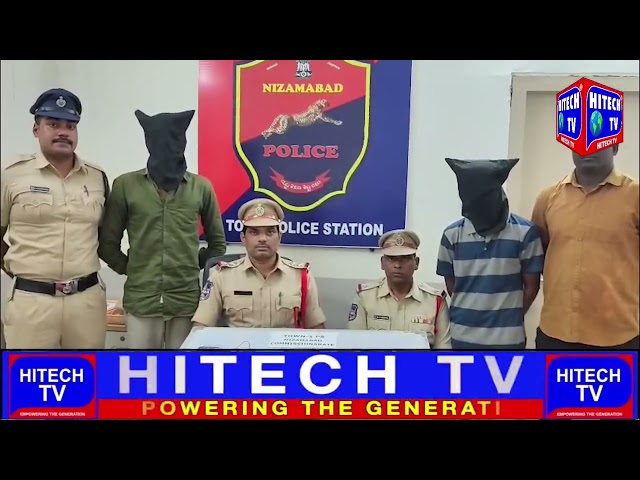 Nizamabad: 1 Town Police Cracked Theft Case Arrested Two Accused & Busted 1 Mobile Phone 1500 Cash.